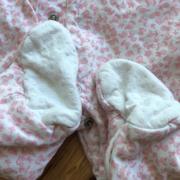 Baby gap button sleeper - Picture 3 of 3